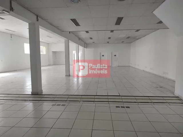 Galpão / Barracão com 1305m², para alugar, no bairro Santo Amaro em São Paulo