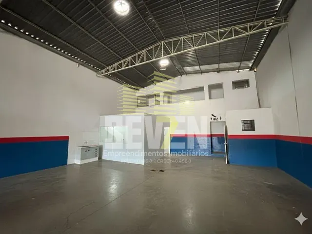Galpão / Barracão com 396m², para alugar, no bairro Núcleo Residencial Presidente Geisel em Bauru