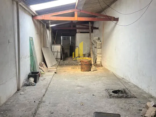 Galpão / Barracão à venda ou para alugar, no bairro Vila Carmosina em São Paulo
