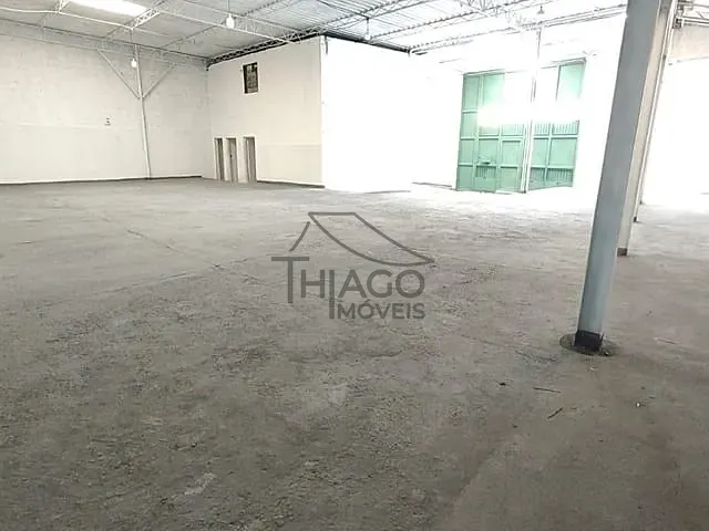 Galpão / Barracão com 420m², para alugar, no bairro Parque Novo Mundo em São Paulo