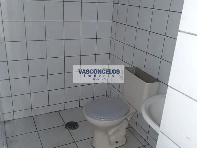 Galpão / Barracão com 297m², à venda, no bairro Vila São Pedro em São José dos Campos