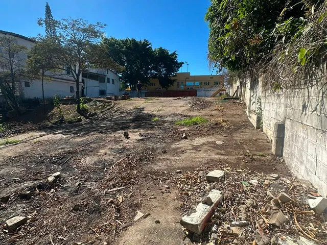 Galpão / Barracão à venda, no bairro Granja dos Cavaleiros em Macaé