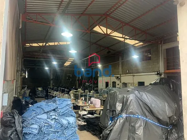 Galpão / Barracão com 1004m², à venda, no bairro Avecuia em Porto Feliz