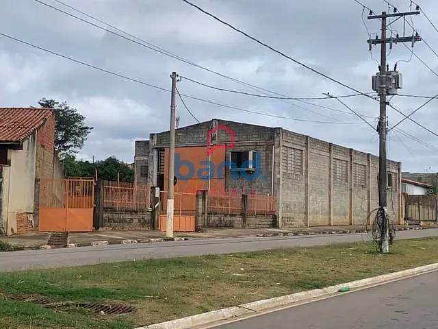 Galpão / Barracão com 1004m², à venda, no bairro Avecuia em Porto Feliz