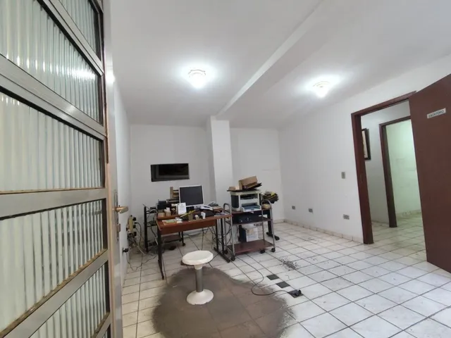 Galpão / Barracão com 2200m², à venda ou para alugar, no bairro Cambuci em São Paulo