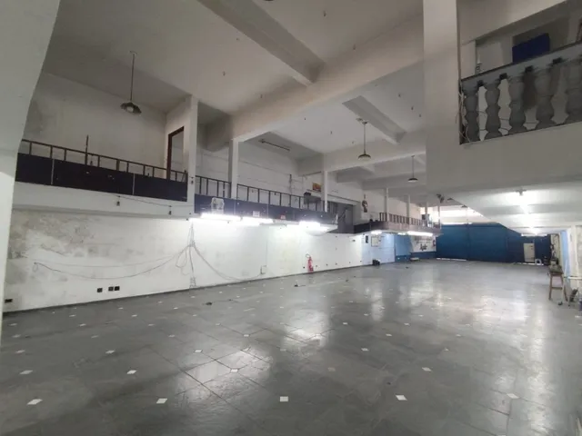 Galpão / Barracão com 2200m², à venda ou para alugar, no bairro Cambuci em São Paulo