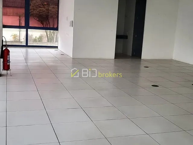 Galpão / Barracão com 2300m², para alugar, no bairro Tamboré em Barueri