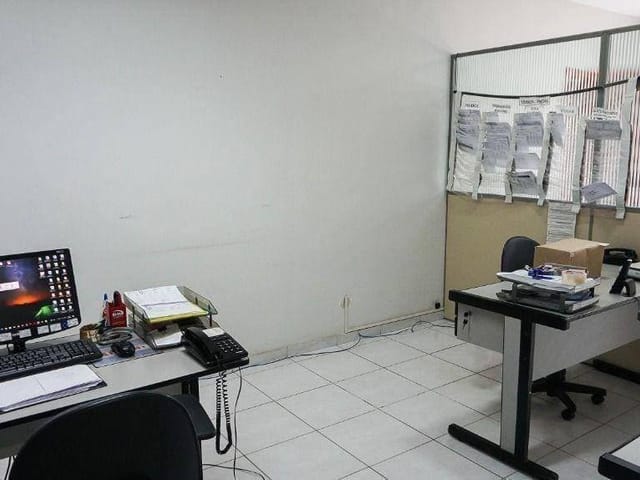 Galpão / Barracão com 1122m², à venda, no bairro Vila Príncipe de Gales em Santo André