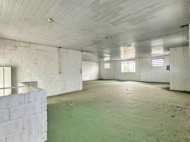 Foto do Galpão / Barracão - Galpão / Barracão + 2casas para locação, 2salões 2quartos 2salas 2cozinhas 4banheiros 1vaga Floramar, Belo Horizonte, MG | Deltalar Imóveis