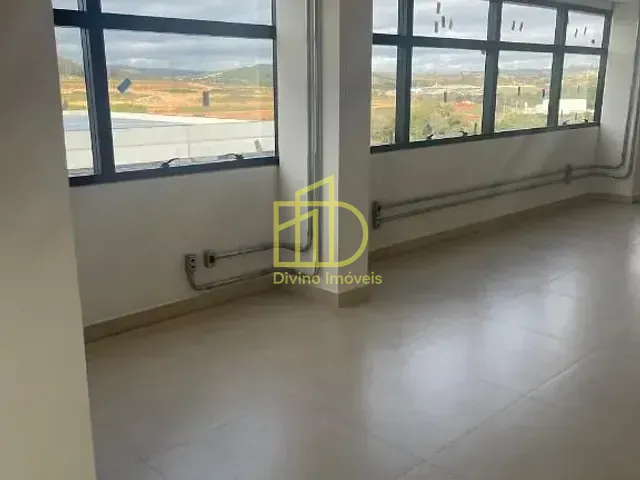 Galpão / Barracão com 1288m², para alugar, no bairro Itapeva em Votorantim