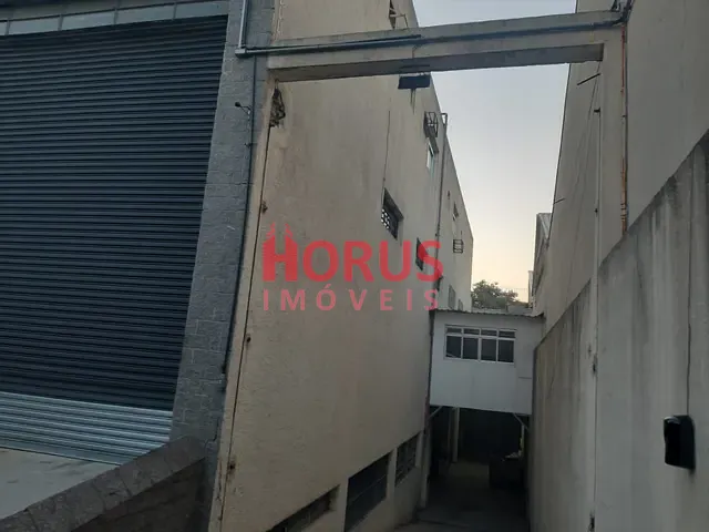 Galpão / Barracão para alugar, no bairro Parque Peruche em São Paulo