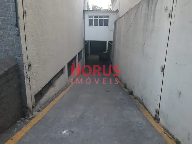 Galpão / Barracão para alugar, no bairro Parque Peruche em São Paulo