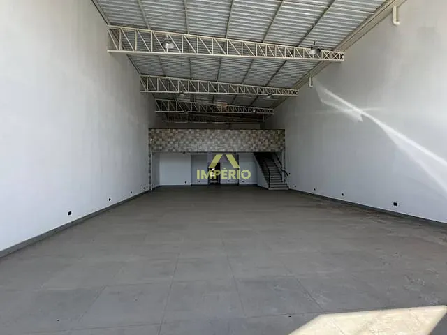 Galpão / Barracão para alugar, no bairro Centro em Salto