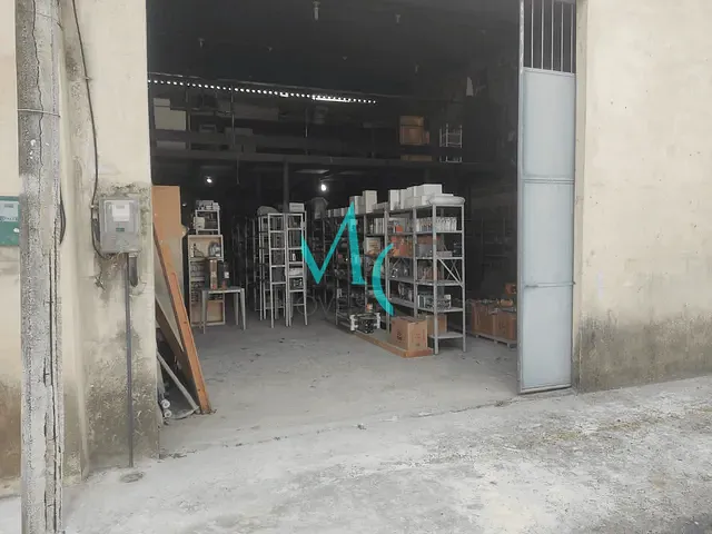 Galpão / Barracão com 124m², à venda, no bairro campo grande em Rio de Janeiro