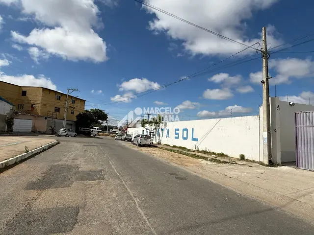 Galpão / Barracão para alugar, no bairro Ibirapuera em Vitória da Conquista