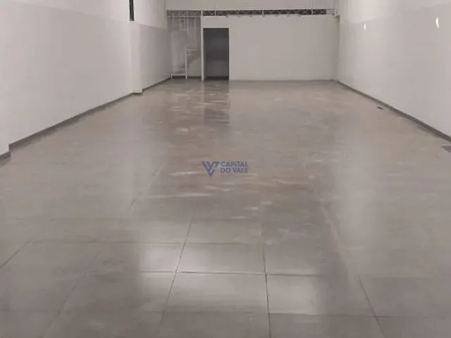 Galpão / Barracão com 300m², para alugar, no bairro Jardim San Marino em São José dos Campos
