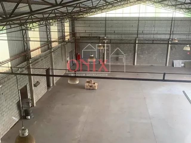 Galpão / Barracão com 1500m², para alugar, no bairro Jardim Primavera em Itaquaquecetuba