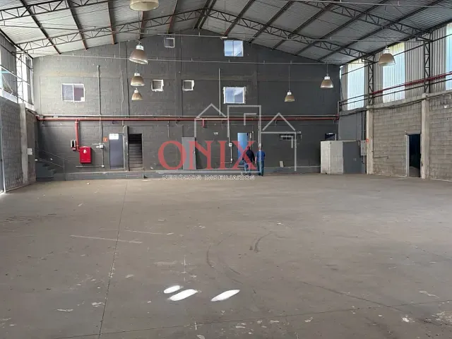 Galpão / Barracão com 1500m², para alugar, no bairro Jardim Primavera em Itaquaquecetuba