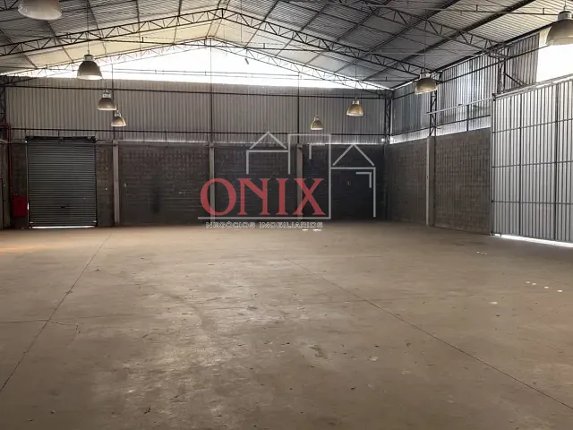 Galpão / Barracão com 1500m², para alugar, no bairro Jardim Primavera em Itaquaquecetuba