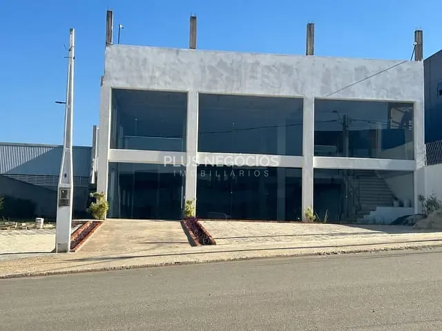 Galpão / Barracão com 1000m², à venda ou para alugar, no bairro Parque Industrial Prestes (Éden) em Sorocaba