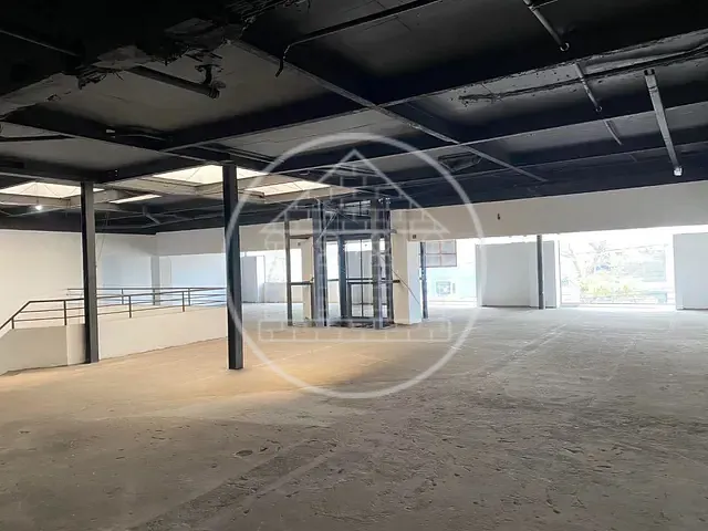 Galpão / Barracão com 337m², à venda ou para alugar, no bairro Indianópolis em São Paulo