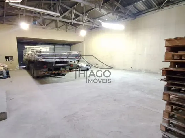 Galpão / Barracão com 900m², à venda, no bairro Quarta Parada em São Paulo