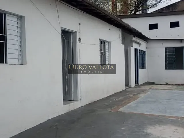 Galpão / Barracão com 900m², para alugar, no bairro Vila Zelina em São Paulo