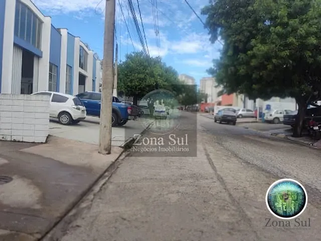 Galpão / Barracão com 238m², à venda, no bairro Jardim Nova Manchester em Sorocaba