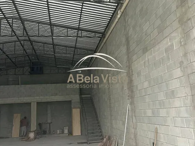Galpão / Barracão para alugar, no bairro Piratininga em Osasco