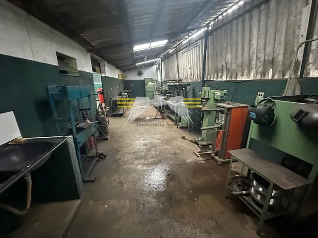 Galpão / Barracão à venda, no bairro Parque dos Bancários em São Paulo