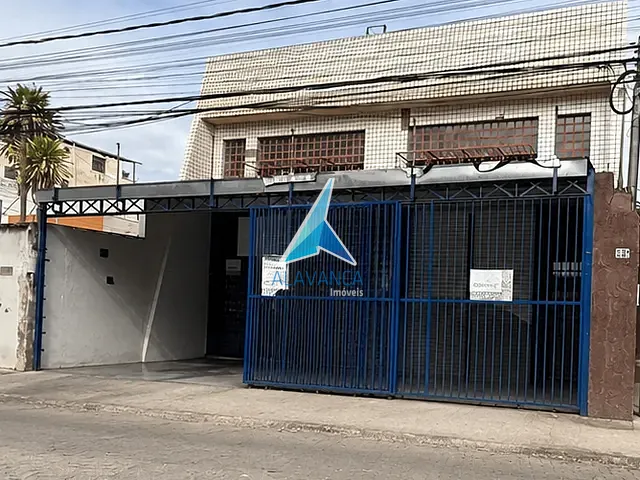 Galpão / Barracão com 458m², para alugar, no bairro Centro em Governador Valadares