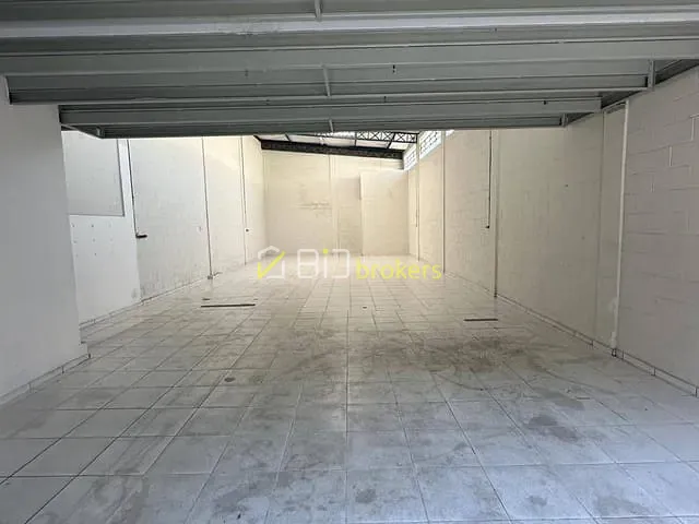 Galpão / Barracão com 297m², à venda ou para alugar, no bairro Vila Dalva em São Paulo