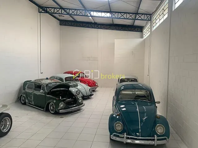 Galpão / Barracão com 297m², à venda ou para alugar, no bairro Vila Dalva em São Paulo