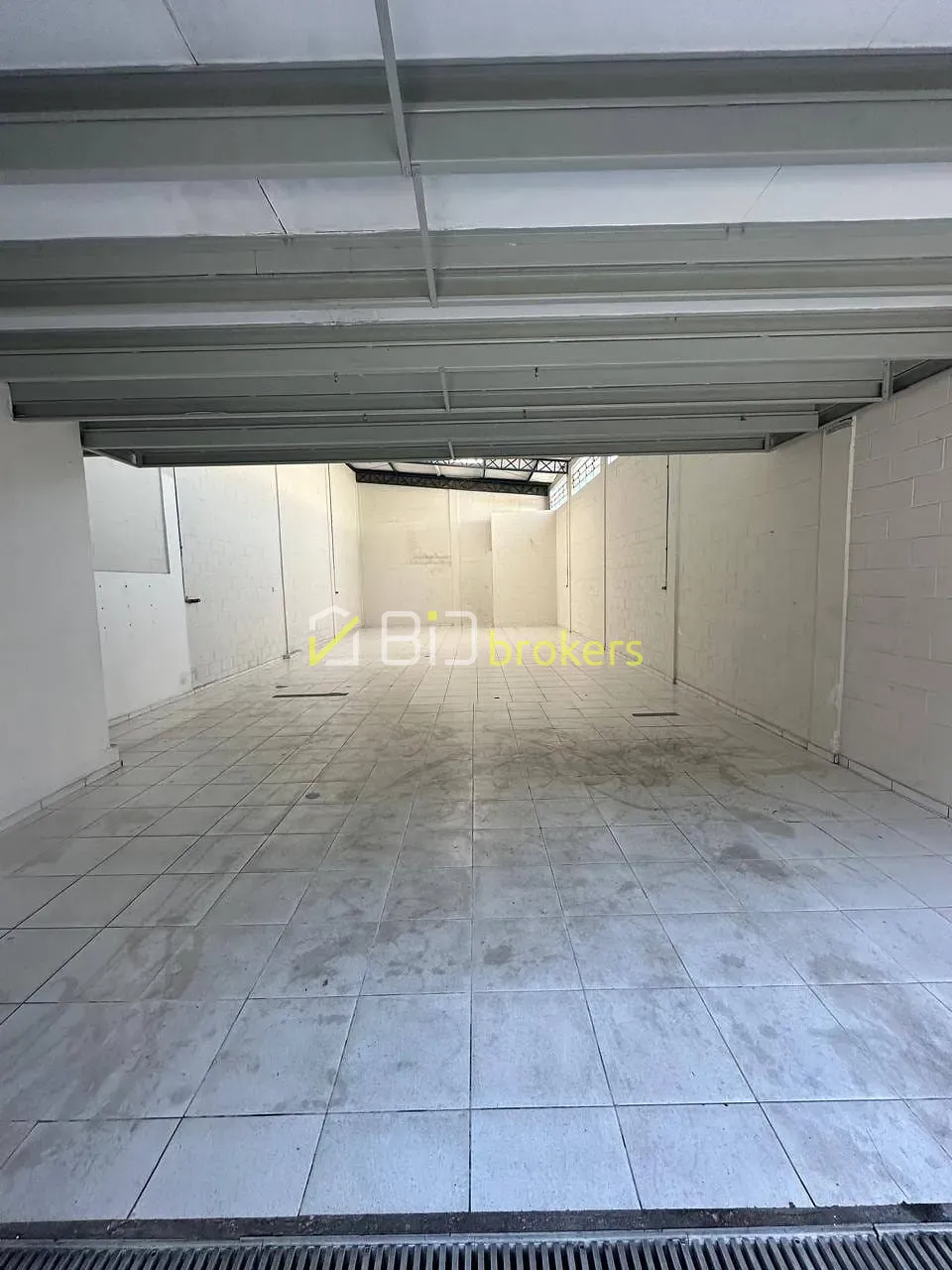Depósito-Galpão, 218 m² - Foto 1
