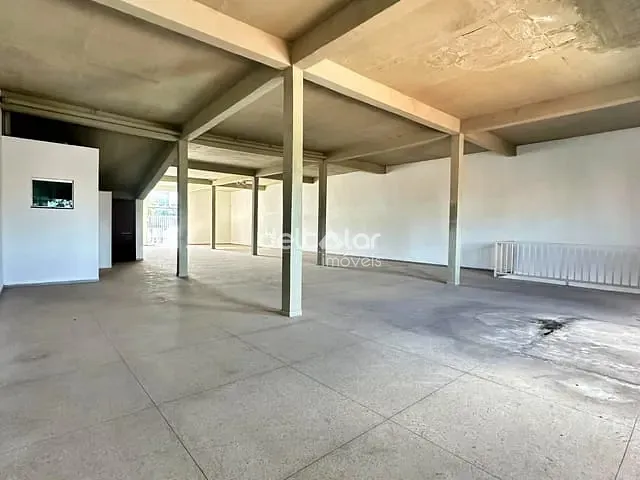 Galpão / Barracão com 360m², à venda, no bairro Heliópolis em Belo Horizonte
