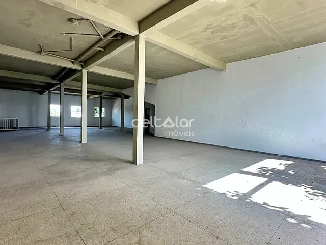 Galpão / Barracão com 360m², à venda, no bairro Heliópolis em Belo Horizonte