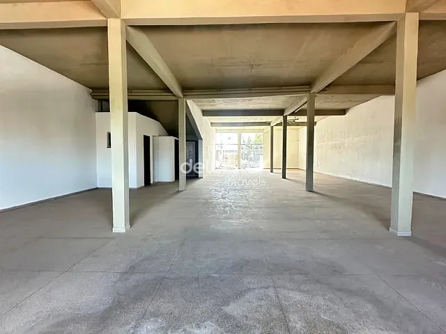Galpão / Barracão com 360m², à venda, no bairro Heliópolis em Belo Horizonte