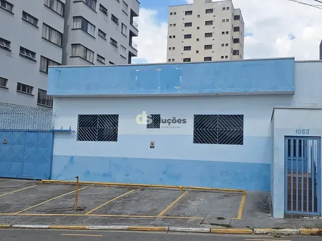 Galpão / Barracão à venda ou para alugar, no bairro Vila Moinho Velho em São Paulo