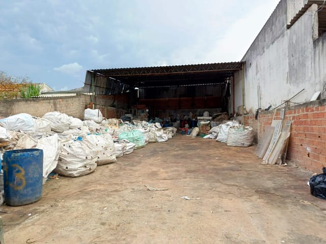 Galpão / Barracão com 250m², para alugar, no bairro Jardim Sul América em Campinas