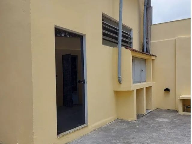 Galpão / Barracão com 250m², à venda ou para alugar, no bairro Vila Moraes em São Paulo