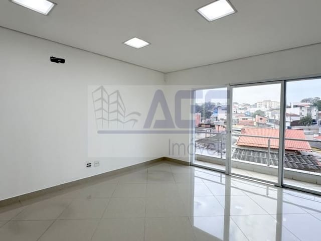 Galpão / Barracão com 438m², à venda, no bairro Jardim Stella em Santo André