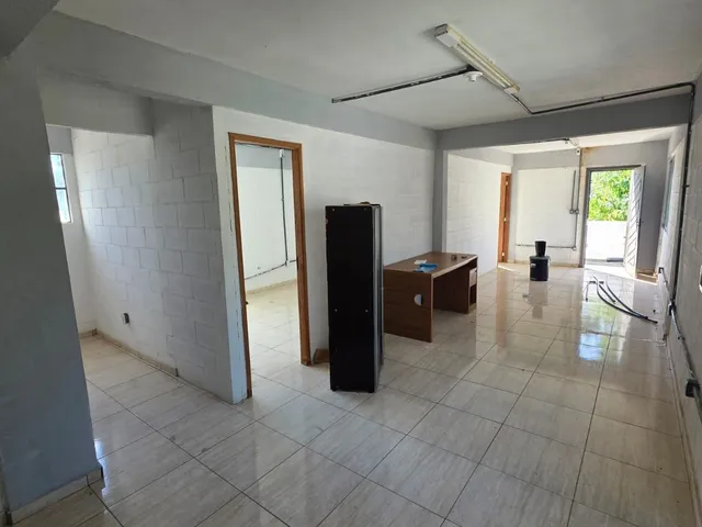 Galpão / Barracão com 600m², para alugar, no bairro Balneário das Garças em Rio das Ostras