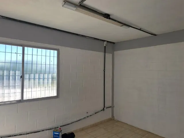 Galpão / Barracão com 600m², para alugar, no bairro Balneário das Garças em Rio das Ostras