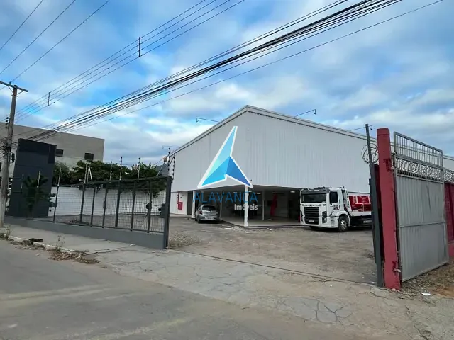 Galpão / Barracão com 1000m², para alugar, no bairro Vila Rica em Governador Valadares