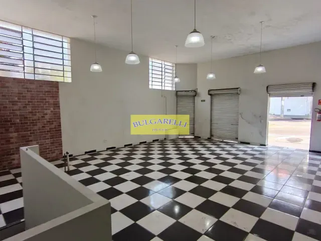 Galpão / Barracão com 90m², para alugar, no bairro Vila Progresso em Jundiaí