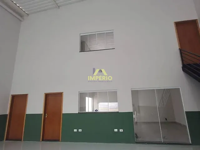 Galpão / Barracão com 250m², para alugar, no bairro Centro em Salto