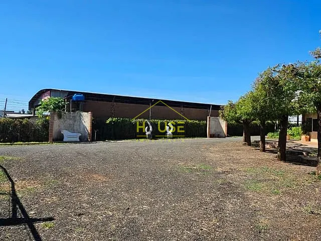 Galpão / Barracão com 2665m², para alugar, no bairro Parque Industrial III em Jales
