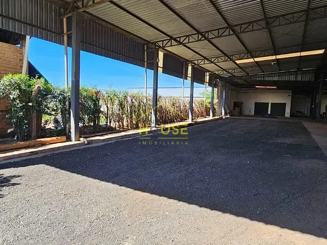 Galpão / Barracão com 2665m², para alugar, no bairro Parque Industrial III em Jales