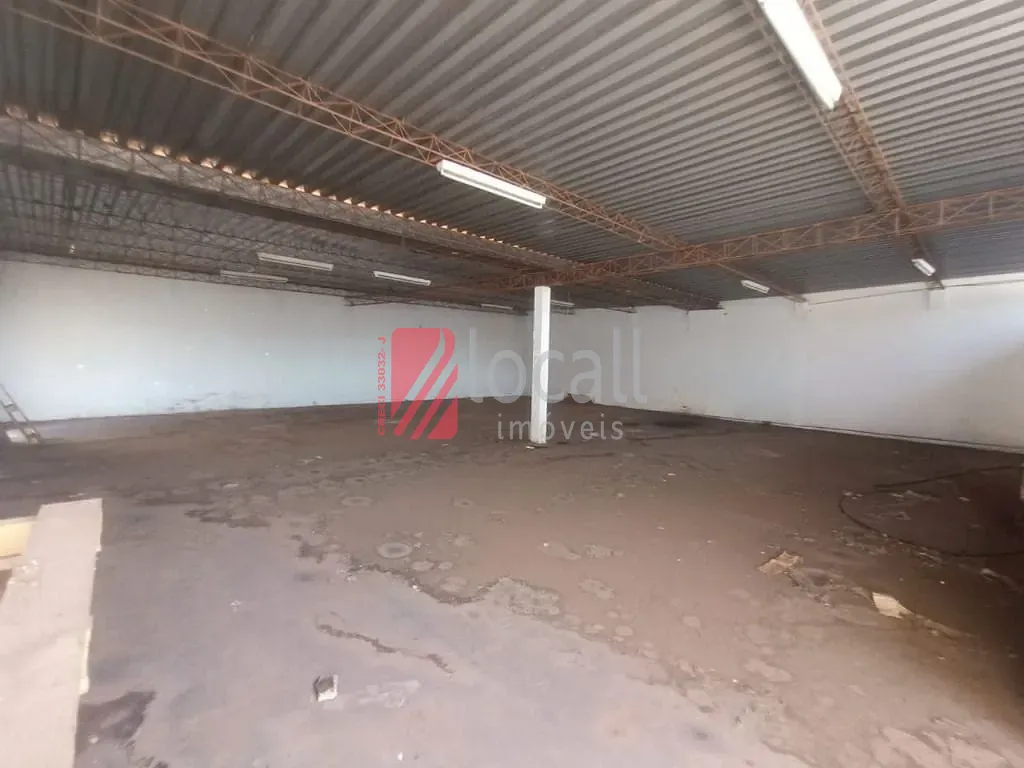 Galpão / Depósito / Armazém  à venda e aluguel, 3000m² — foto 31 de 42
