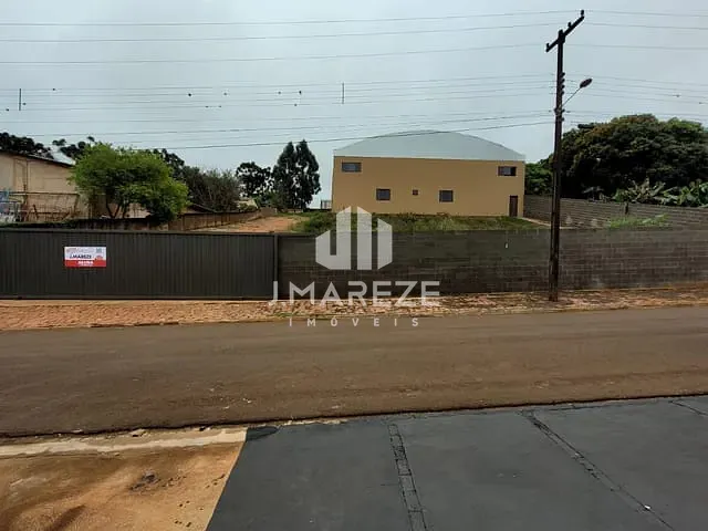 Galpão / Barracão com 3601m², para alugar, no bairro Parque Industrial Zona Norte em Apucarana